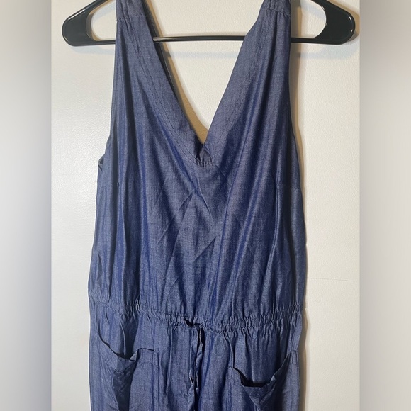 Old Navy Utility Jumpsuit size Medium - Picture 2 of 9